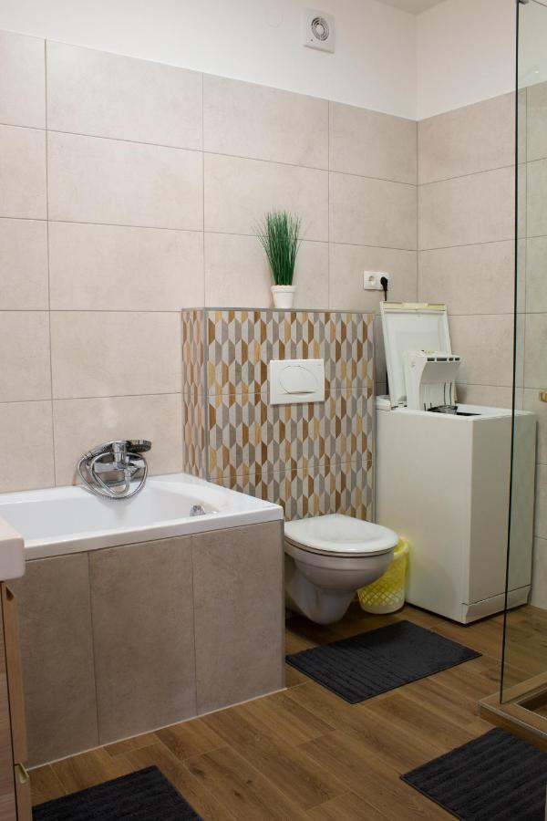 Titan Apartman Gyula Exterior photo
